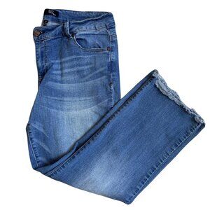 🥕1822 Denim Women's Blue Ankle Crop Jeans. 3 for $10